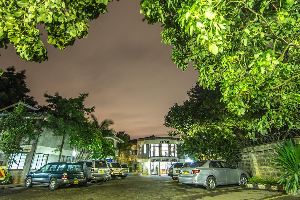Chak Guesthouse & Conference Center ナイロビ エクステリア 写真