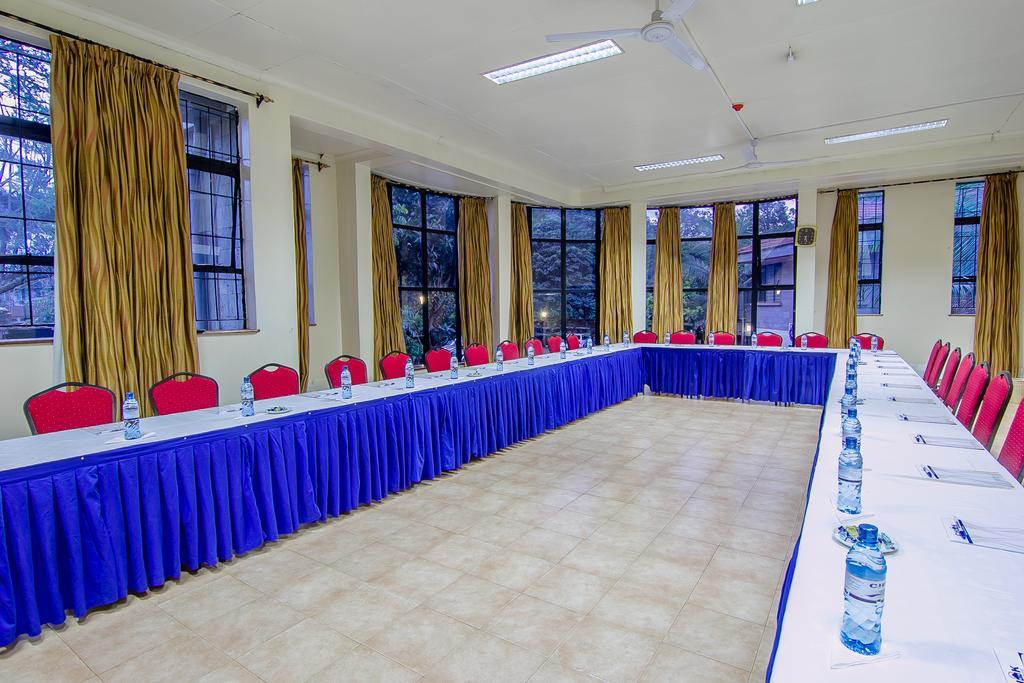 Chak Guesthouse & Conference Center ナイロビ エクステリア 写真