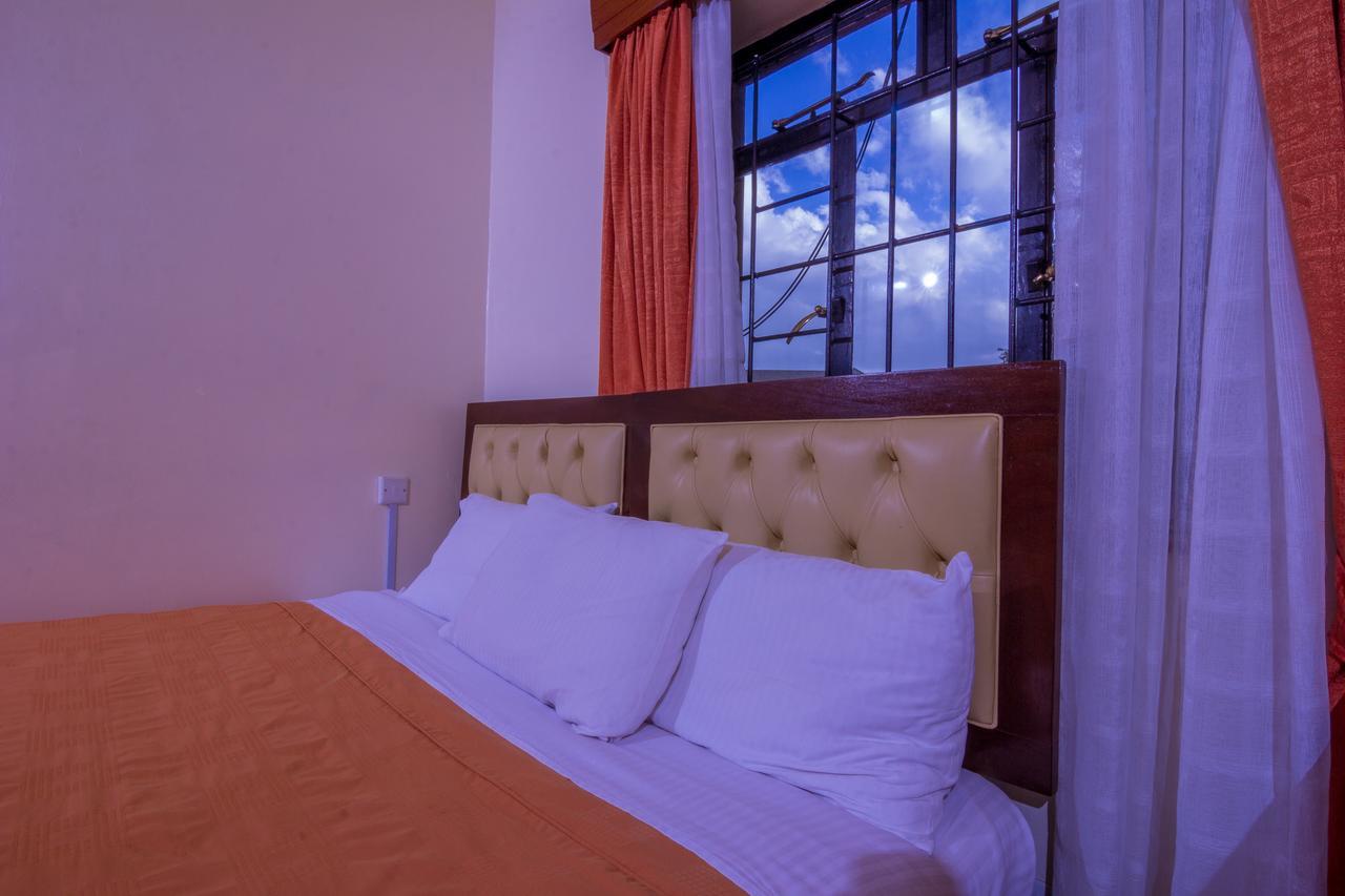 Chak Guesthouse & Conference Center ナイロビ エクステリア 写真